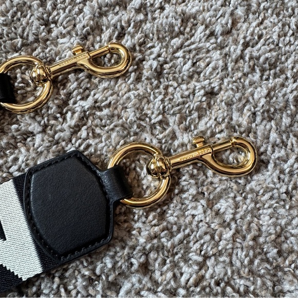 LIKE NEW Marc Jacobs The Logo Webbing Strap - Picture 2 of 6